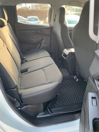 Bild 19 Isuzu D-Max Double Cab 4WD LS EFS Fahrw./Maxxliner uvm