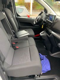 Bild 18 Opel Vivaro Kasten M Flügeltüren + 2x Schiebetüren