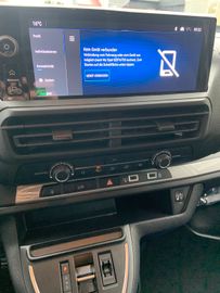 Bild 28 Opel Vivaro Kasten M Flügeltüren + 2x Schiebetüren