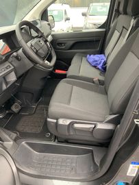 Bild 13 Opel Vivaro Kasten M Flügeltüren + 2x Schiebetüren