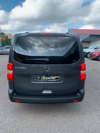 Bild 8 Opel Vivaro Kombi XL 8 Sitze Vollausst. 2.9 t Anhänge