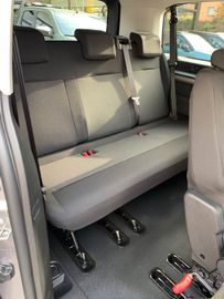 Bild 20 Opel Vivaro Kombi L 8 Sitze Vollausstattung
