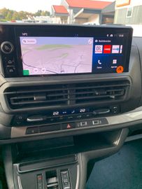 Bild 35 Opel Vivaro Kombi L 8 Sitze Vollausstattung