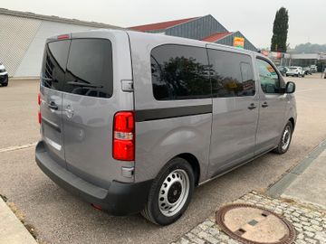 Bild 7 Opel Vivaro Kombi L 8 Sitze Vollausstattung