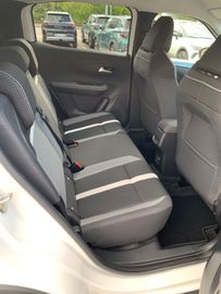 Bild 20 Opel Frontera Ultimate 1.2 Mild Hybrid 145 PS 7 Sitze