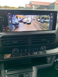 Bild 24 Opel Vivaro Kasten M Flügeltüren + 2x Schiebetüren